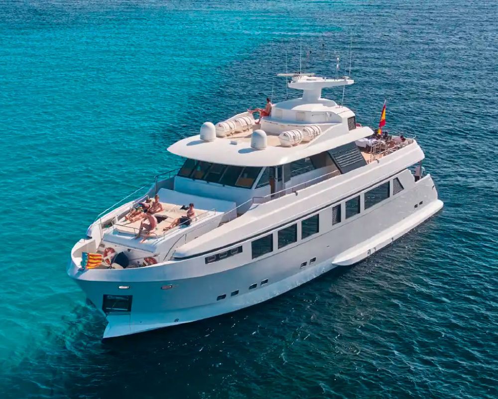 Yacht Costa Brava